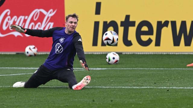 dnf直播-诺伊尔戏剧性伤退！影响国家队事小，影响欧冠事大